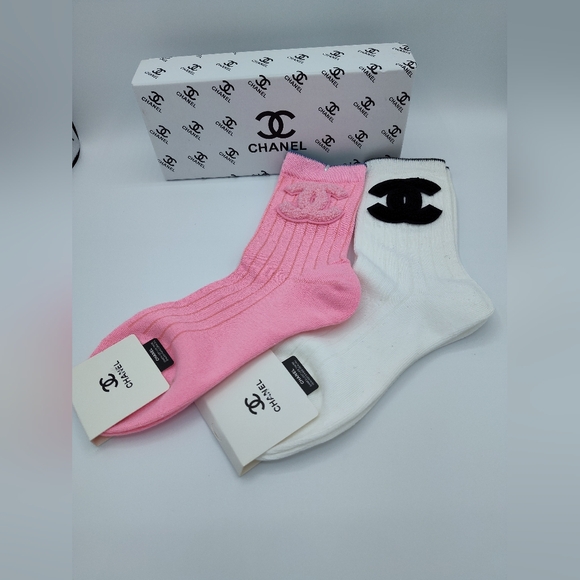 unknown Accessories - CC Logo Fashion Socks Pink White One Size Boxed Set NWT NIB